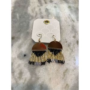 Gold Black Seed Beads with Gold Arch Earrings #jazzy